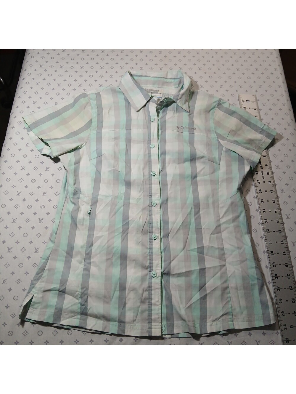 Columbia Omnishade Surf Protection Plaid Button Shirt Mint White Sz S/P